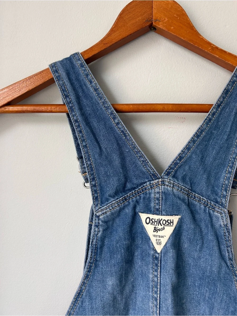 OshKosh B'gosh Little Girls Knit Denim skirt Belt Tie Front Girls Size 8/8A